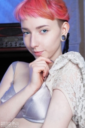 A beautiful swing   NakedTeen.photos