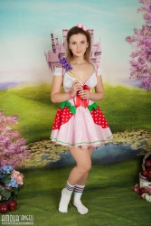 Attractive nude girl   NakedTeen.photos