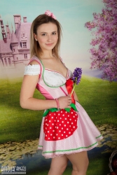 Attractive nude girl   NakedTeen.photos