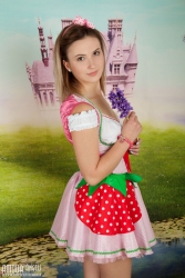 Attractive nude girl   NakedTeen.photos