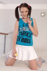 Babe loves to flash   NakedTeen.photos