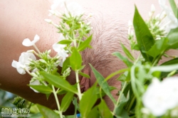 Bare in yard   NakedTeen.photos