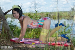 Bubble up beauty   NakedTeen.photos