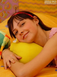 Candy Youngster Pussy   NakedTeen.photos