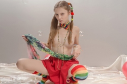 Come style a lollipop   NakedTeen.photos