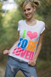 Excited chick   NakedTeen.photos