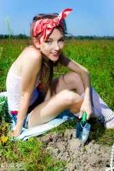 Gardener teen experience solar   NakedTeen.photos