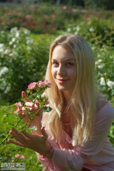 Going out nude   NakedTeen.photos