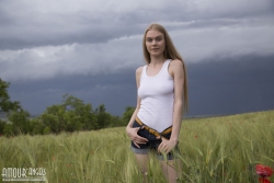 Good looks in nature   NakedTeen.photos