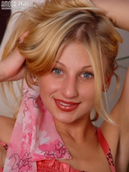 Good looks Teenager Lady   NakedTeen.photos