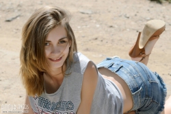 Hit the street Jane   NakedTeen.photos