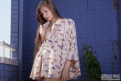 Nude girl greets the solar   NakedTeen.photos