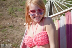 Placing round   NakedTeen.photos