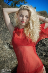 Sea shore of hobby   NakedTeen.photos