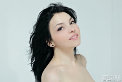 Sizzling teen posing   NakedTeen.photos