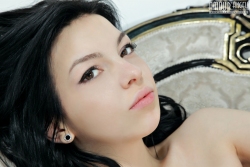 Sizzling teen posing   NakedTeen.photos