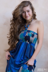 Smartly proportioned cutie   NakedTeen.photos