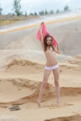 Superb naked girl   NakedTeen.photos