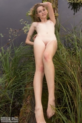 Superb shapes   NakedTeen.photos