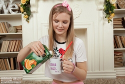 Sweetie posing naked   NakedTeen.photos