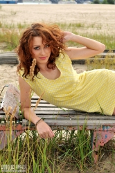 Teenager hottie stripping   NakedTeen.photos