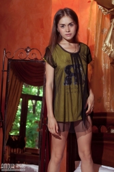 Thin good looks   NakedTeen.photos