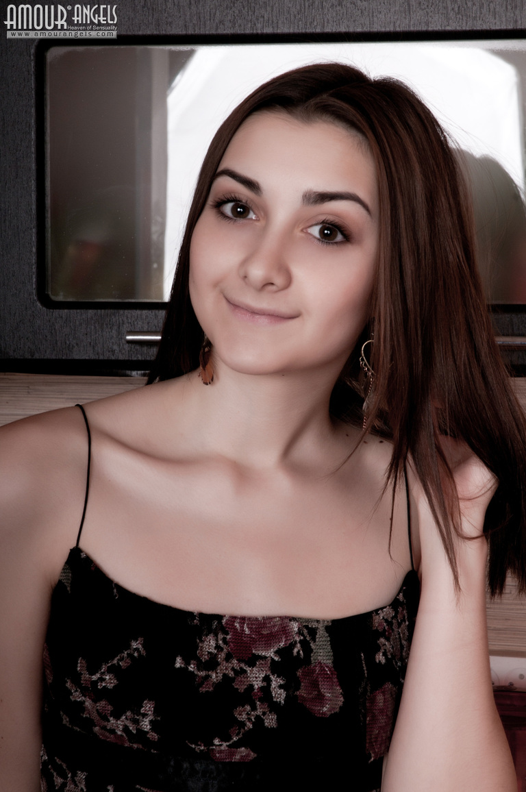 Tiny Tit Girls – Porn Sex Photos